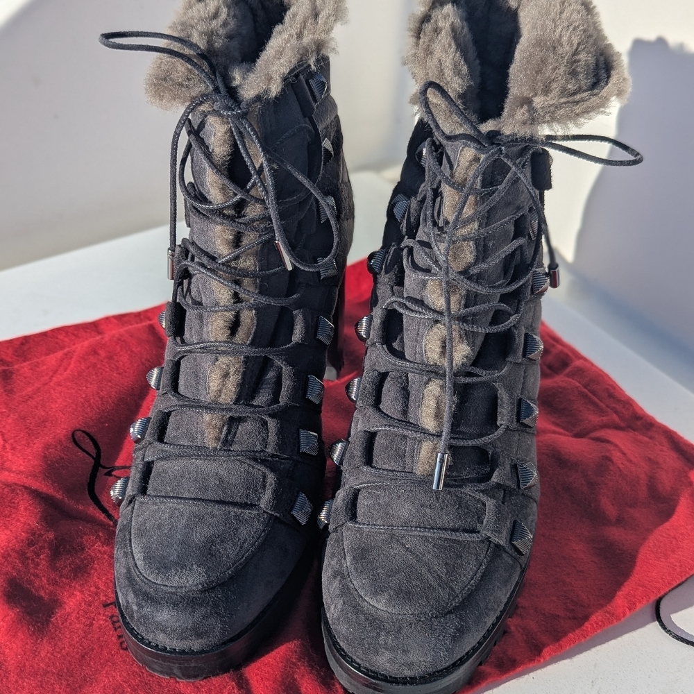 Christian Louboutin | Chaletta Gray Shearling Studded Ankle Boots Fur Lined 39/9 - Picture 6 of 15